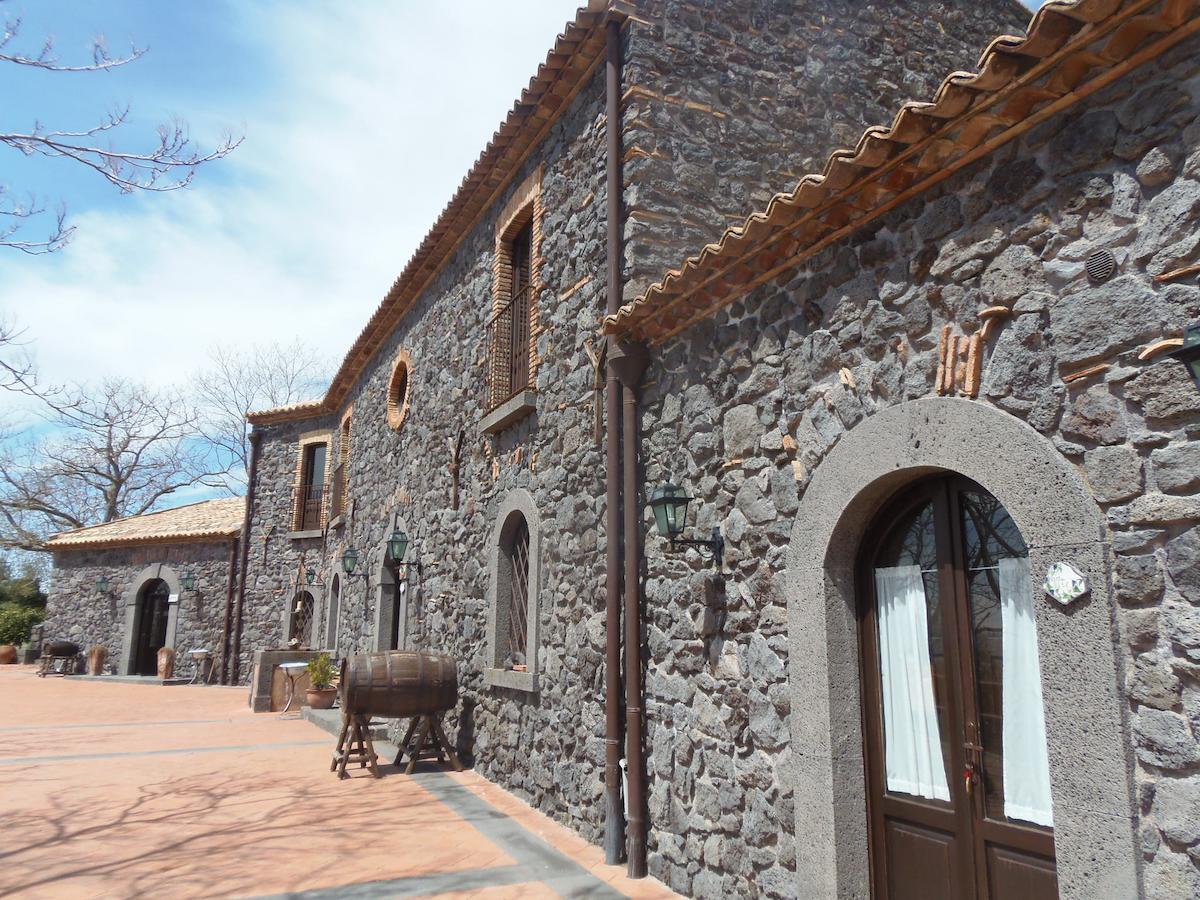 Le Cisterne Dell'Etna Hotel Calcerana-Marina Bagian luar foto
