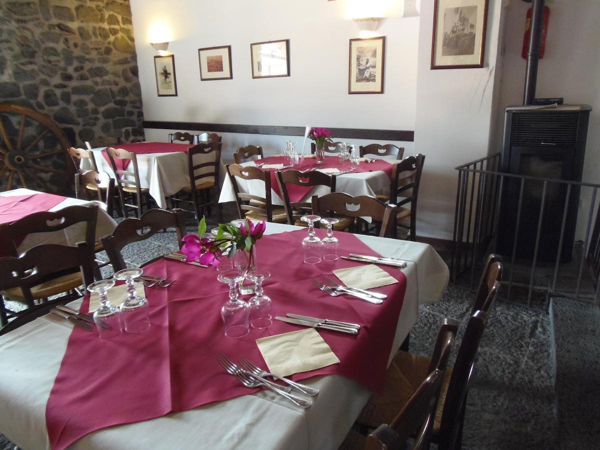Le Cisterne Dell'Etna Hotel Calcerana-Marina Bagian luar foto