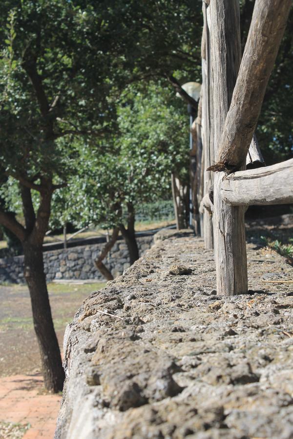 Le Cisterne Dell'Etna Hotel Calcerana-Marina Bagian luar foto