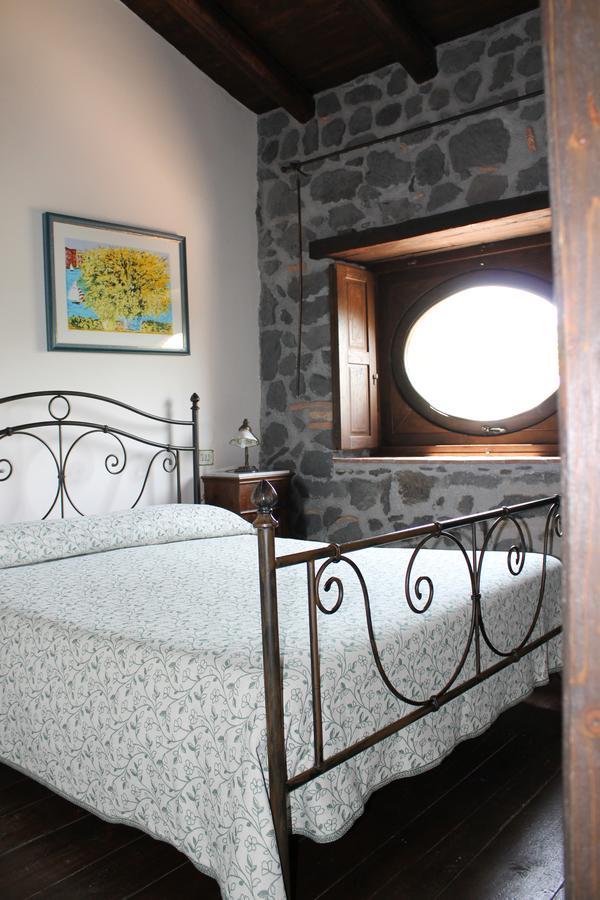 Le Cisterne Dell'Etna Hotel Calcerana-Marina Bagian luar foto
