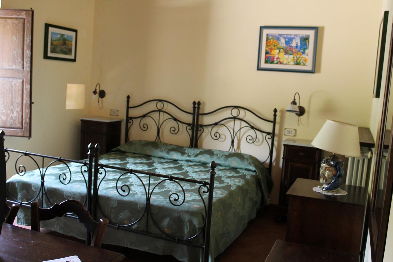 Le Cisterne Dell'Etna Hotel Calcerana-Marina Bagian luar foto