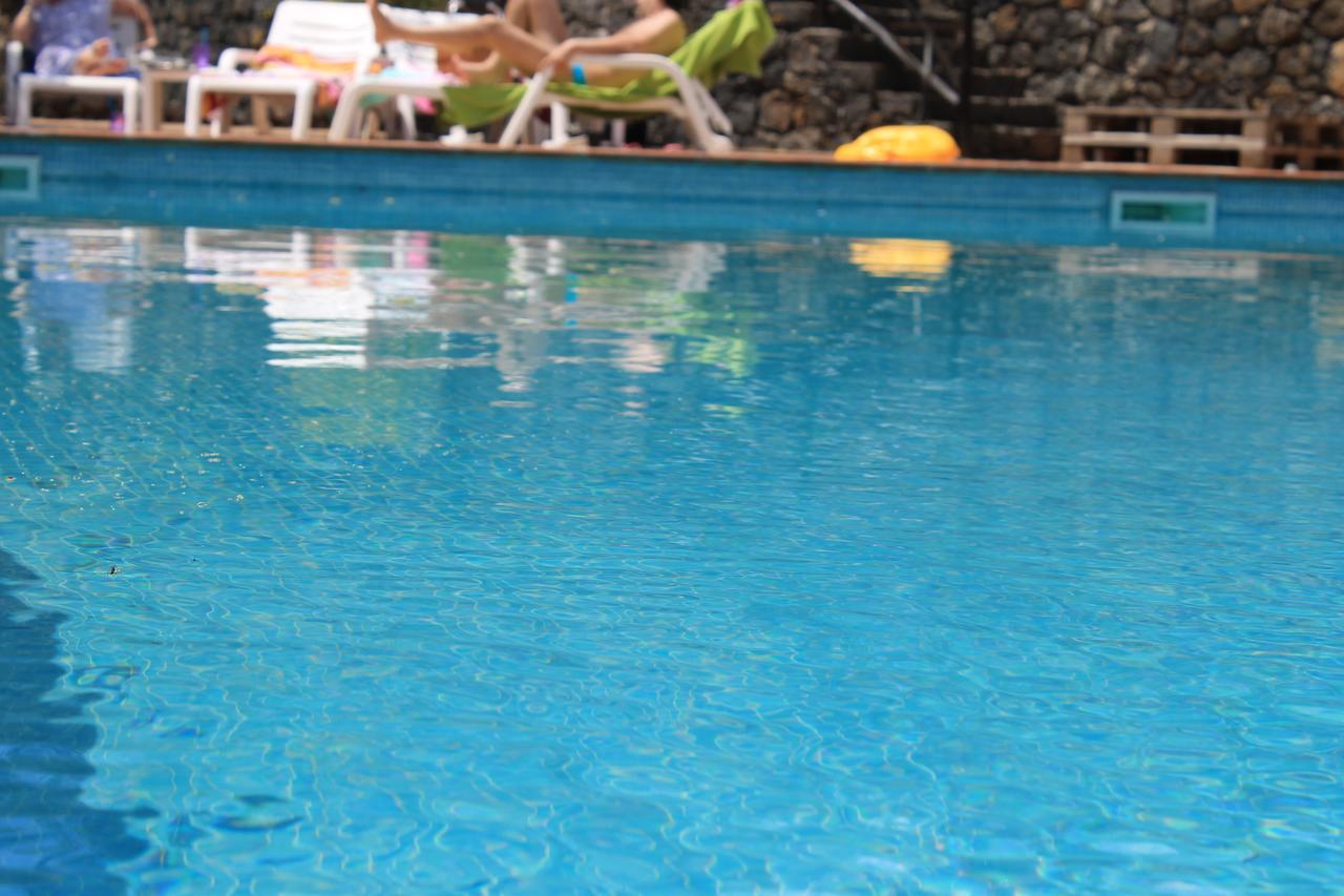 Le Cisterne Dell'Etna Hotel Calcerana-Marina Bagian luar foto